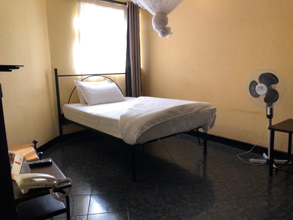 Meley Impala Hotel Munyonyo المظهر الخارجي الصورة